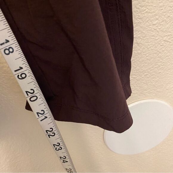 Gap fit Street To Studio hiking purple lightweight crop nylon pants S - Picture 5 of 10